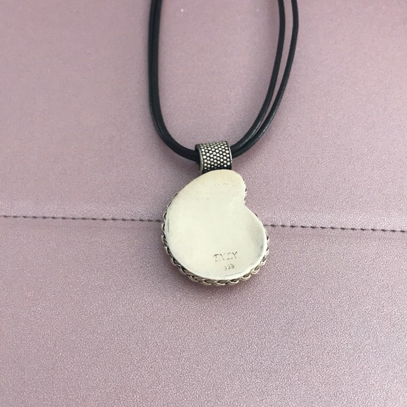 Nautilus shell necklace - Picture 3 of 3